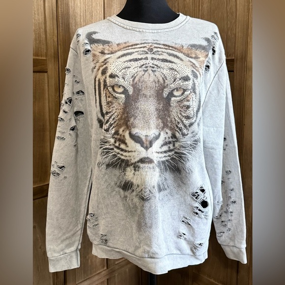 Women's CCK Style Distressed Gray Crewneck Sweater with Tiger - Picture 1 of 6